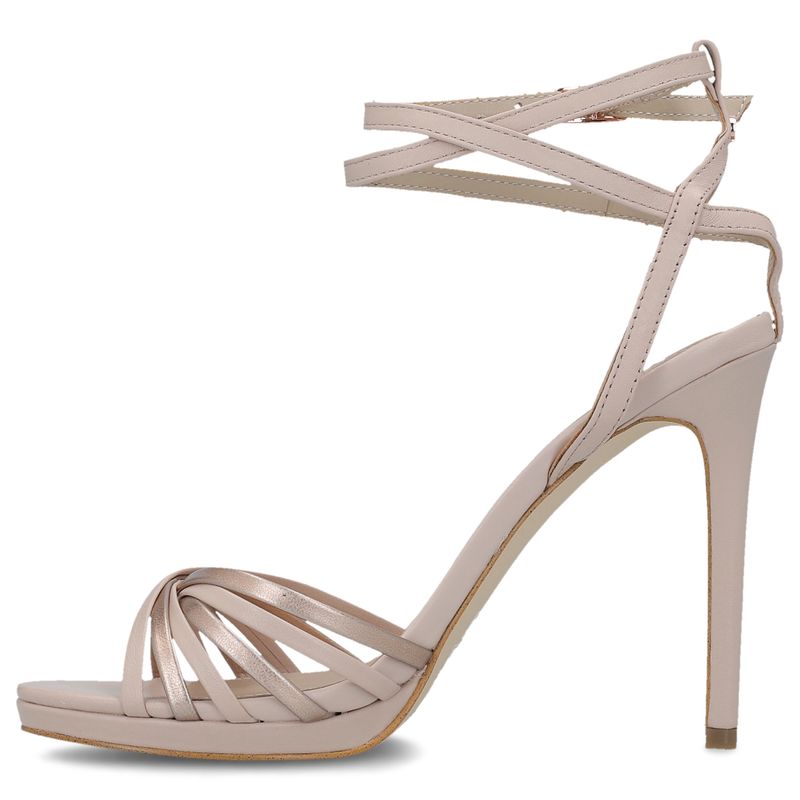 Sandalo tonya guess outlet