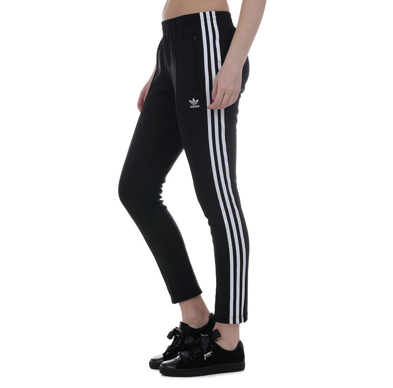 enska trenerka adidas SST TP