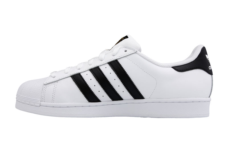 superstar adidas cena