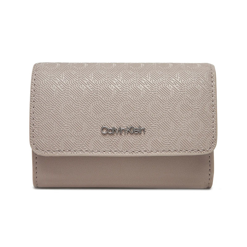 Ženski novčanik Calvin Klein Ck must aop small trifold w zip