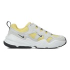 Ženske patike Nike W tech hera